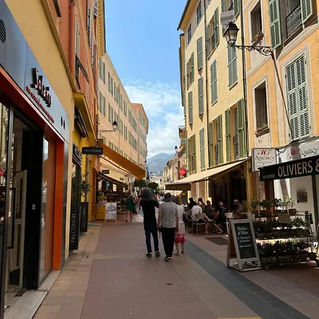 La Pietonne * Μεντόν